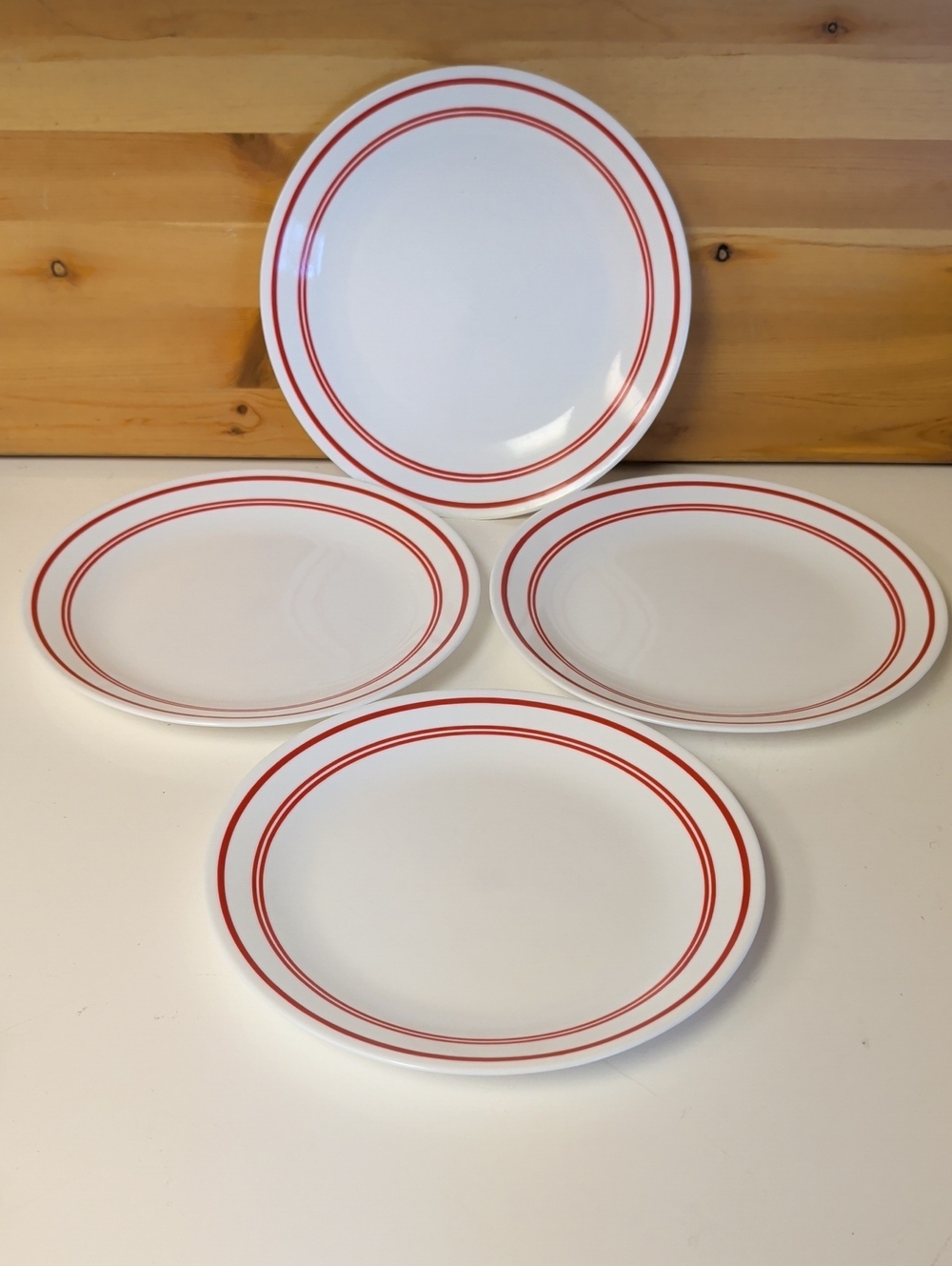 Corelle Classic Red. White Dinner Plates with Red Rim - Set of 4